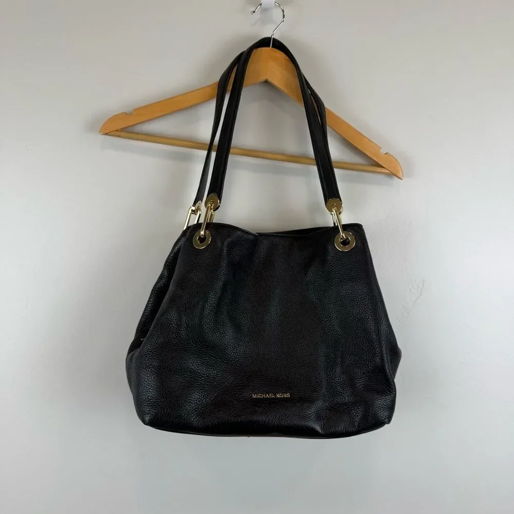 Michael Kors Raven Pebble Leather Women's Bag Accessories Black